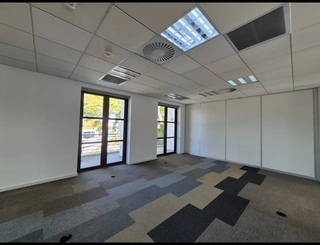 820M² OFFICE TO LET IN ILLOVO
